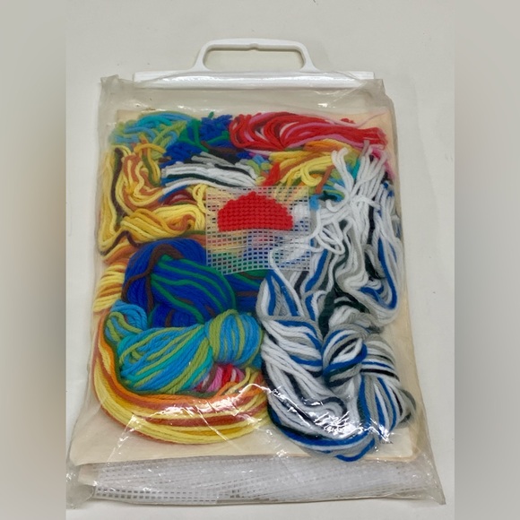 1974 Vtg Columbia Minerva Needlepoint Baby Blocks Kit - Picture 5 of 10